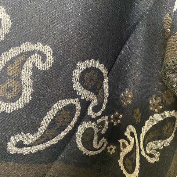 Urban Coco Women Knitted Open Poncho Cape Blanket Ladies Navy Warm Wrap Shawl - Picture 3 of 6